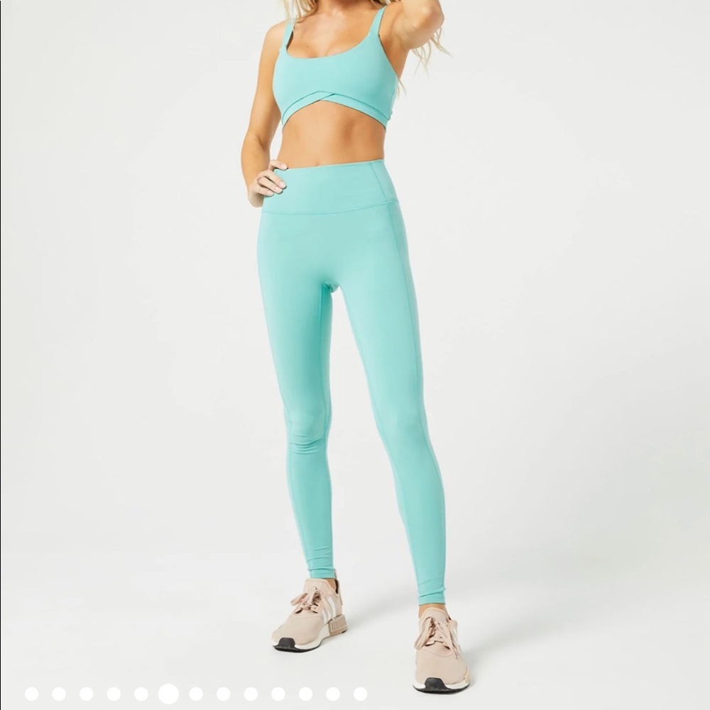 NWT L*Space LEVEL UP LEGGING in Evergreen. Size SMALL